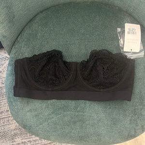 NWT lively strapless bra